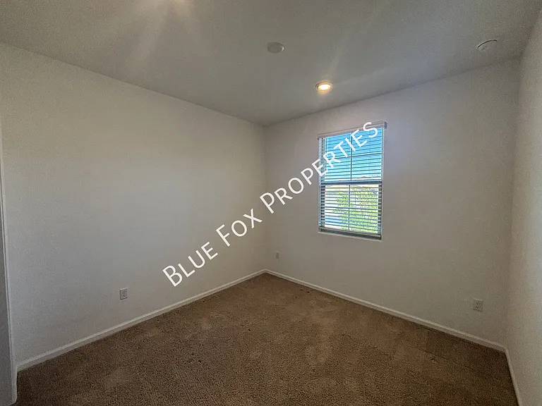 7095 W Jadewood Ln — Photo 7