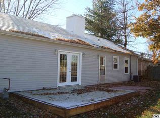 1516 Westgate Rd, Seymour, IN 47274