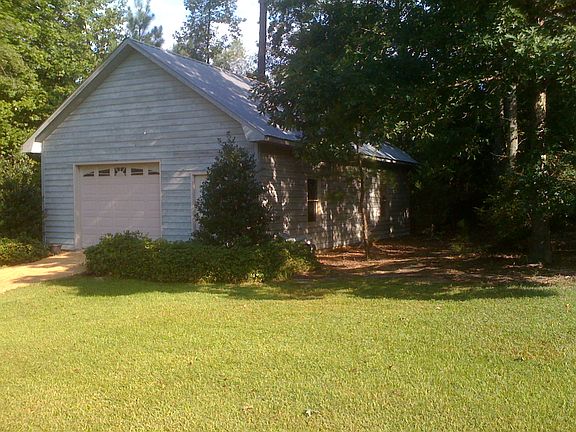Detached garage/workshop