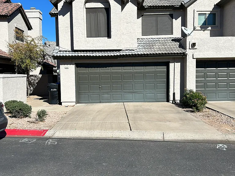 S Seawynds Blvd — Photo 3