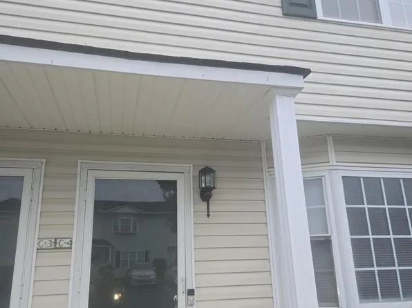 2325 Vineyard Dr APT C4, Winterville, NC 28590
