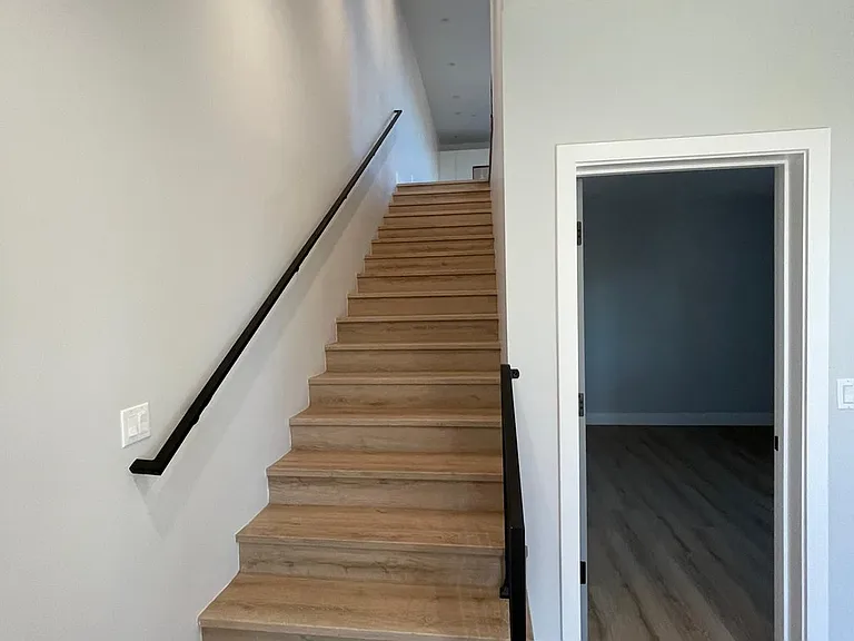 6345 Farmdale Ave #1/2 — Photo 4