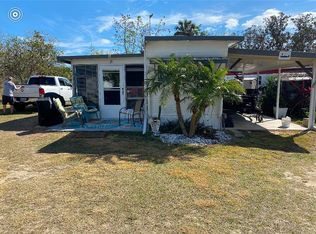 36530 S Fish Camp Rd, Grand Island, FL 32735