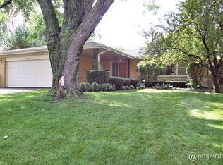 1437 Hollywood Ave, Glenview, IL 60025