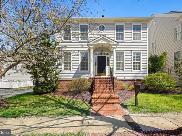 107 Dunloggin Dr, Rockville, MD 20850