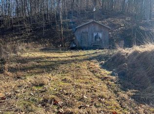 270 Ross Town Rd, Wayne, WV 25570