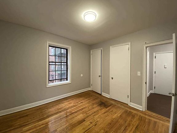 3rd image of 2814 Bronx Park E APT B52