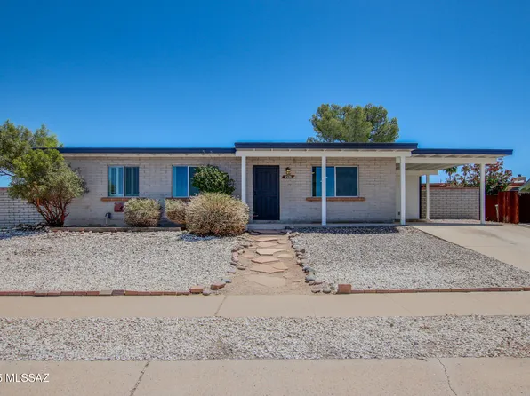 9570 E Sellarole Rd, Tucson, AZ 85730