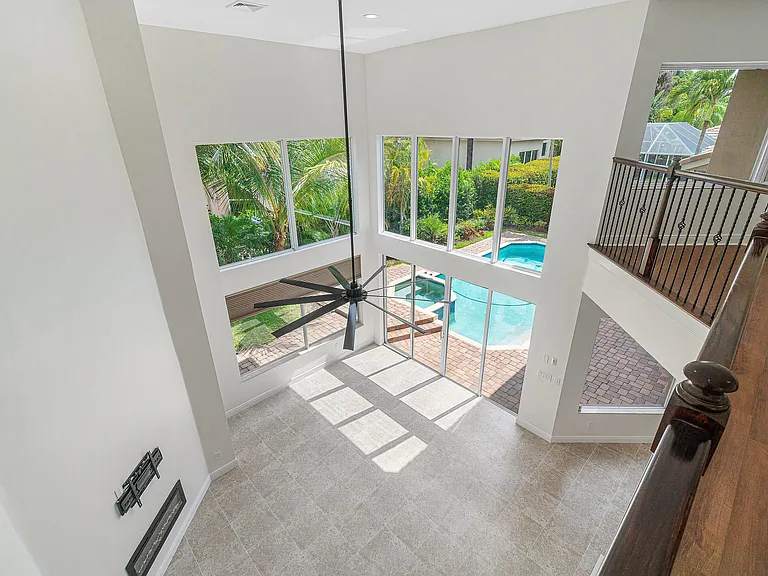 6641 Conch Ct — Photo 35