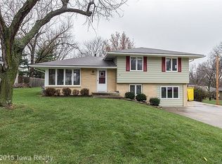 8090 Northwest Dr, Clive, IA 50325