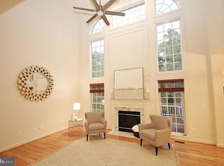 5613 James Gunnell Ln, Alexandria, VA 22310
