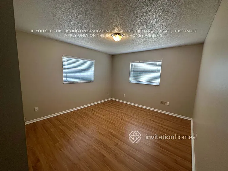 2354 Markingham Rd — Photo 7