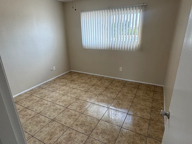 1407 S Gilbert St #24 — Photo 6