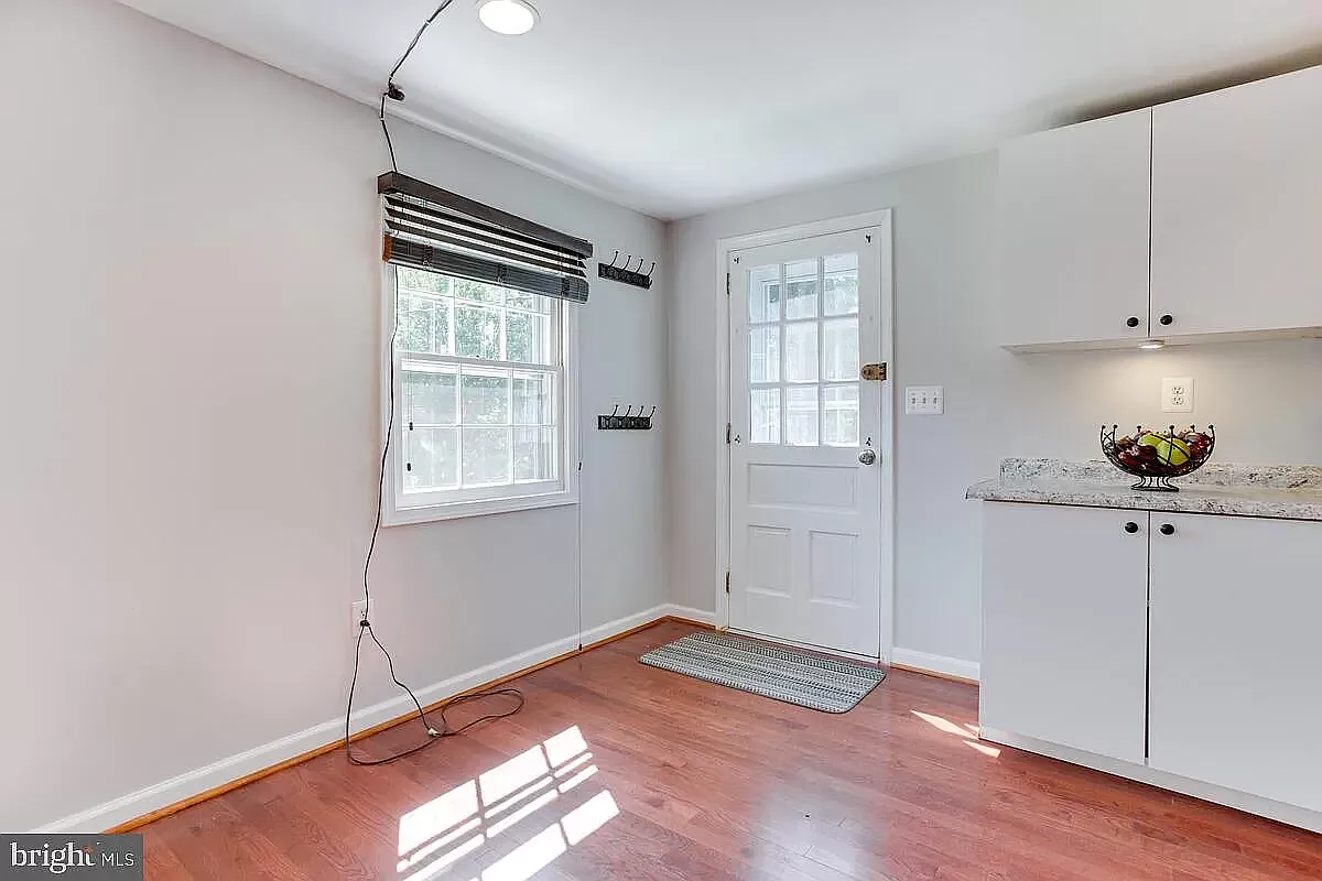 12510 Swirl Ln — Photo 3