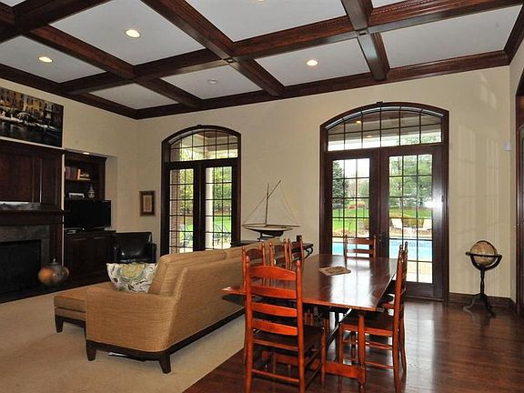 2nd image of 939 Squire Oaks Dr
