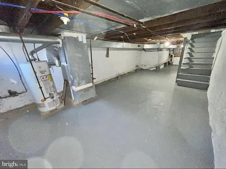 707 E Hilton St — Photo 15