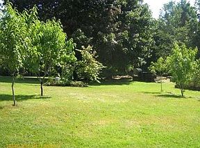 2nd image of 1203 Friendship Rd