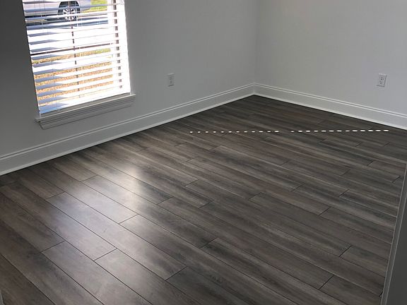 2nd image of 328 N Moss Dr