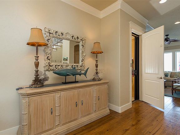 3rd image of 4107 Sand Hill Ct