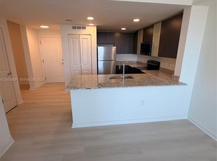 5563 Millenia Park Blvd #212, Orlando, FL 32839