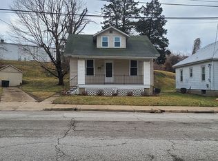 518 E 3rd St, Washington, MO 63090