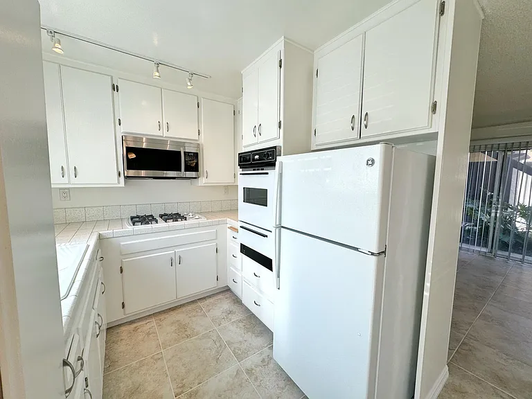 3966 Cleveland Ave #1 — Photo 13