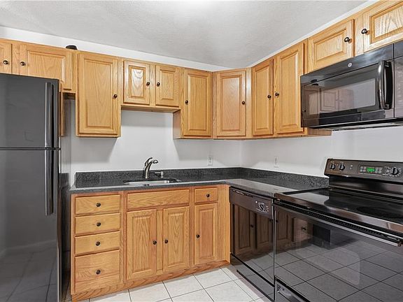 3rd image of 2 Angle St APT 6