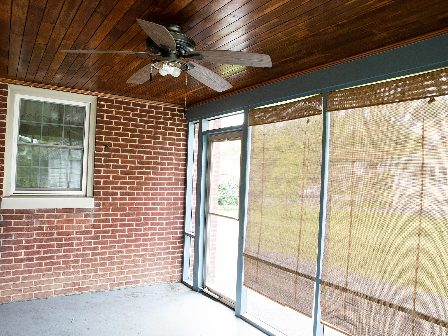 4 bed, 2.5 bath, 2150 sqft, $3,900 — Photo 4