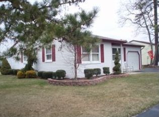 80 Chelsea Dr, Whiting, NJ 08759