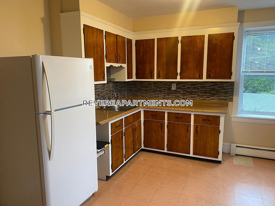 1st image of 284-1 Revere St