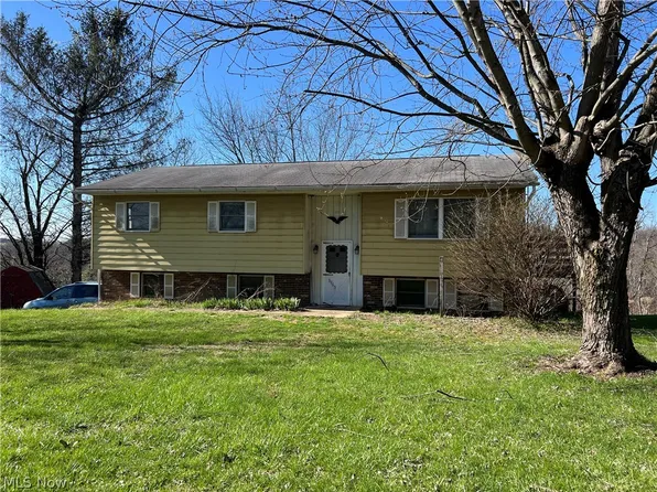 3965 Old Coopermill Rd, Zanesville, OH 43701