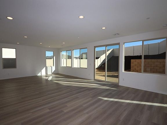 2nd image of 29680 Bonneville Ct