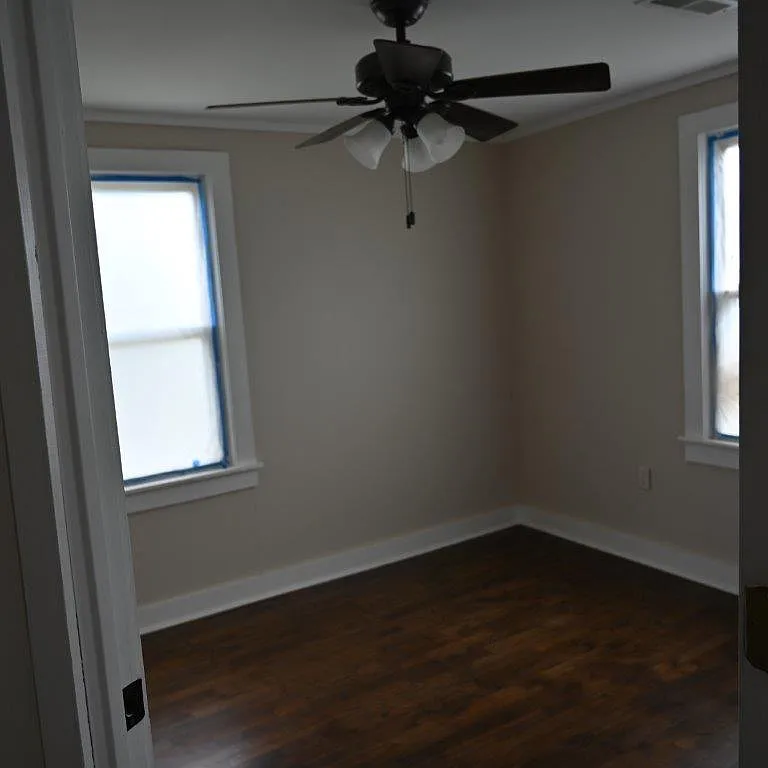 2 bed, 732 sqft, $1,200 — Photo 2