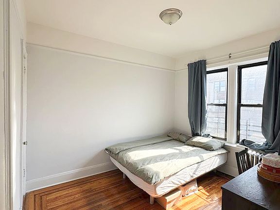 5th image of 43-18 39th Pl #41