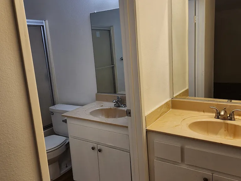 Two sinks in the Master bedroom.