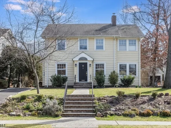 58 Kendal Ave, Maplewood Twp., NJ 07040