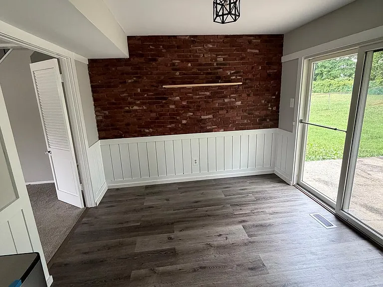 111 Edge Ln — Photo 9