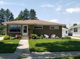 2832 S 15th St, Sheboygan, WI 53081