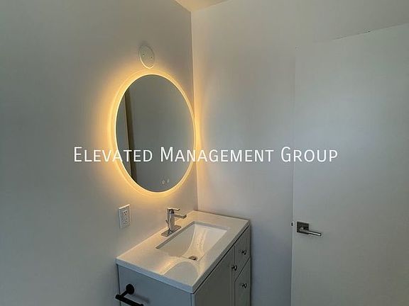 2nd image of 3793 Gold St Unit 2