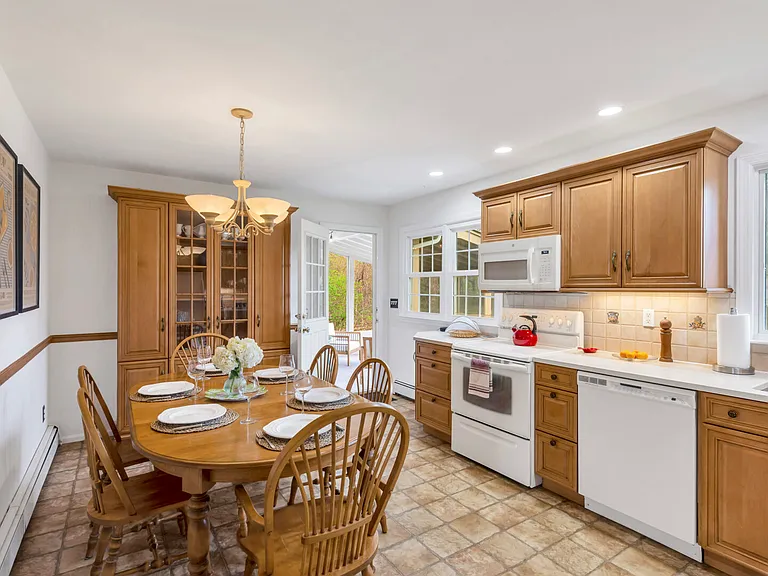 43 Palo Alto Dr — Photo 11