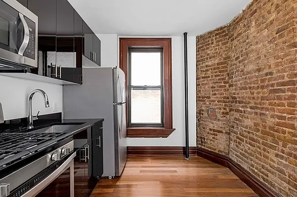 Rented by Compass | media 2