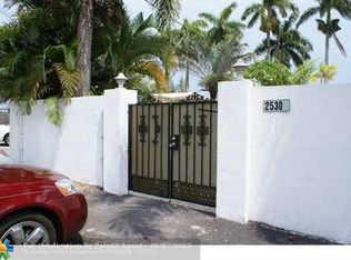 2530 Andros Ln, Fort Lauderdale, FL 33312