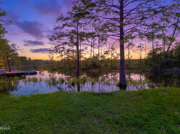 0 Bayou Castelle Dr Lot 15, Gautier, MS 39553
