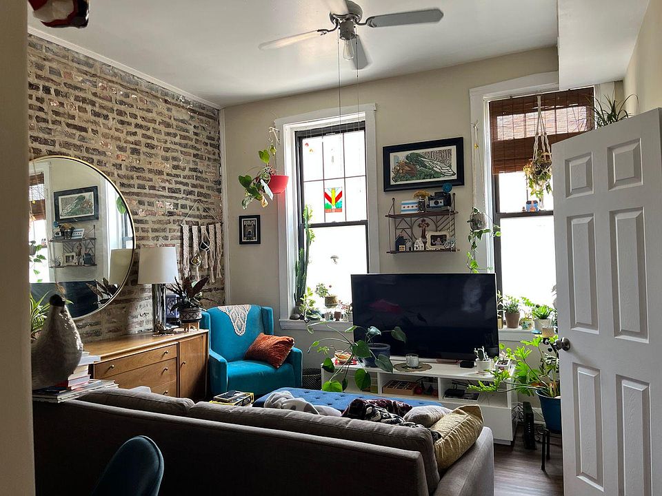 1st image of 2411 S Hoyne Ave #103