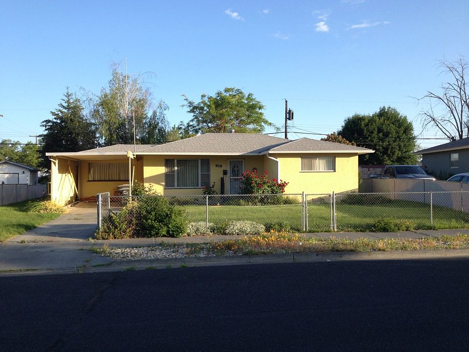 1st image of 916 S Dahlia Dr