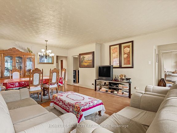 5th image of 364 Bellamy Rd N