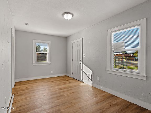 5th image of 607 S 3rd St