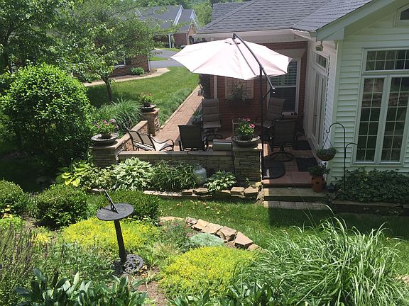 4th image of 810 W Maple St