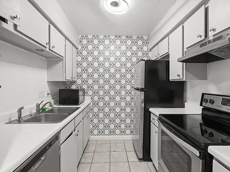 4637 Wild Indigo St #492 — Photo 10