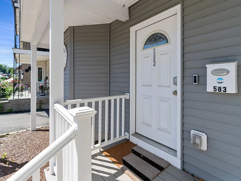 583 Main St #583 — Photo 21